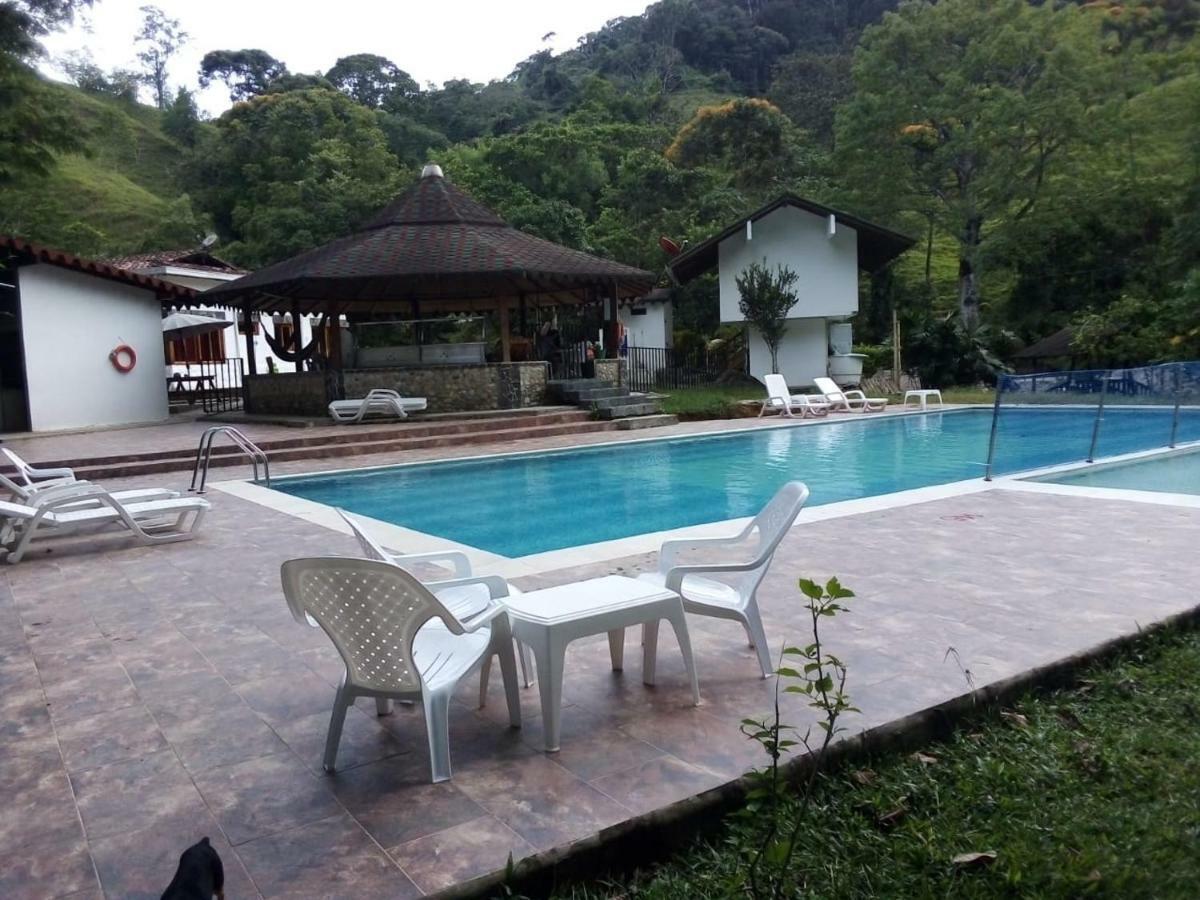 Hotel El Trocadero San Rafael  Buitenkant foto